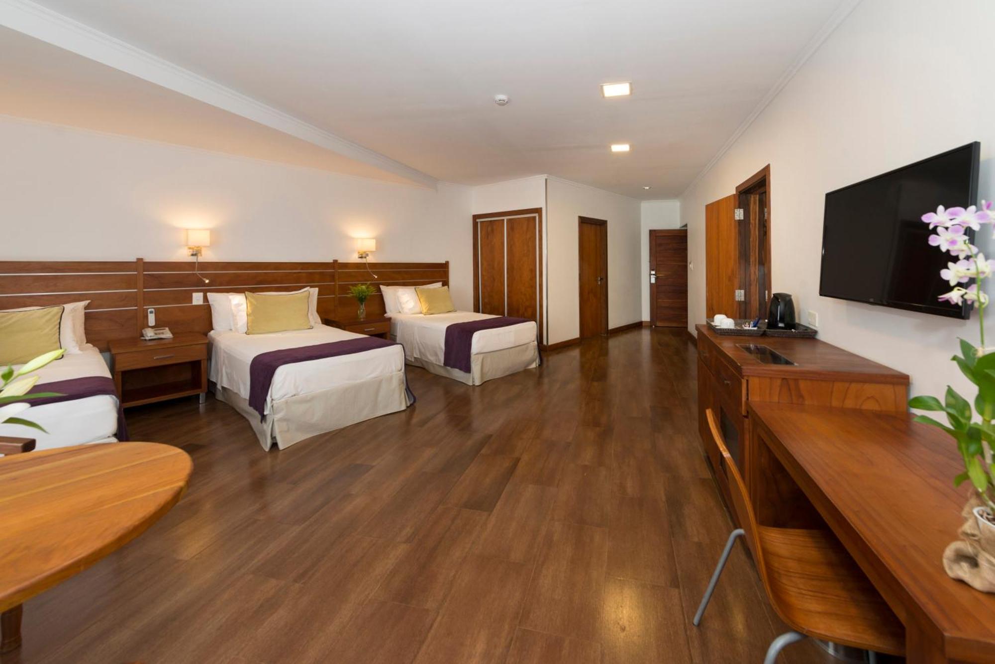 Hotel Saint George Puerto Iguazu Ngoại thất bức ảnh