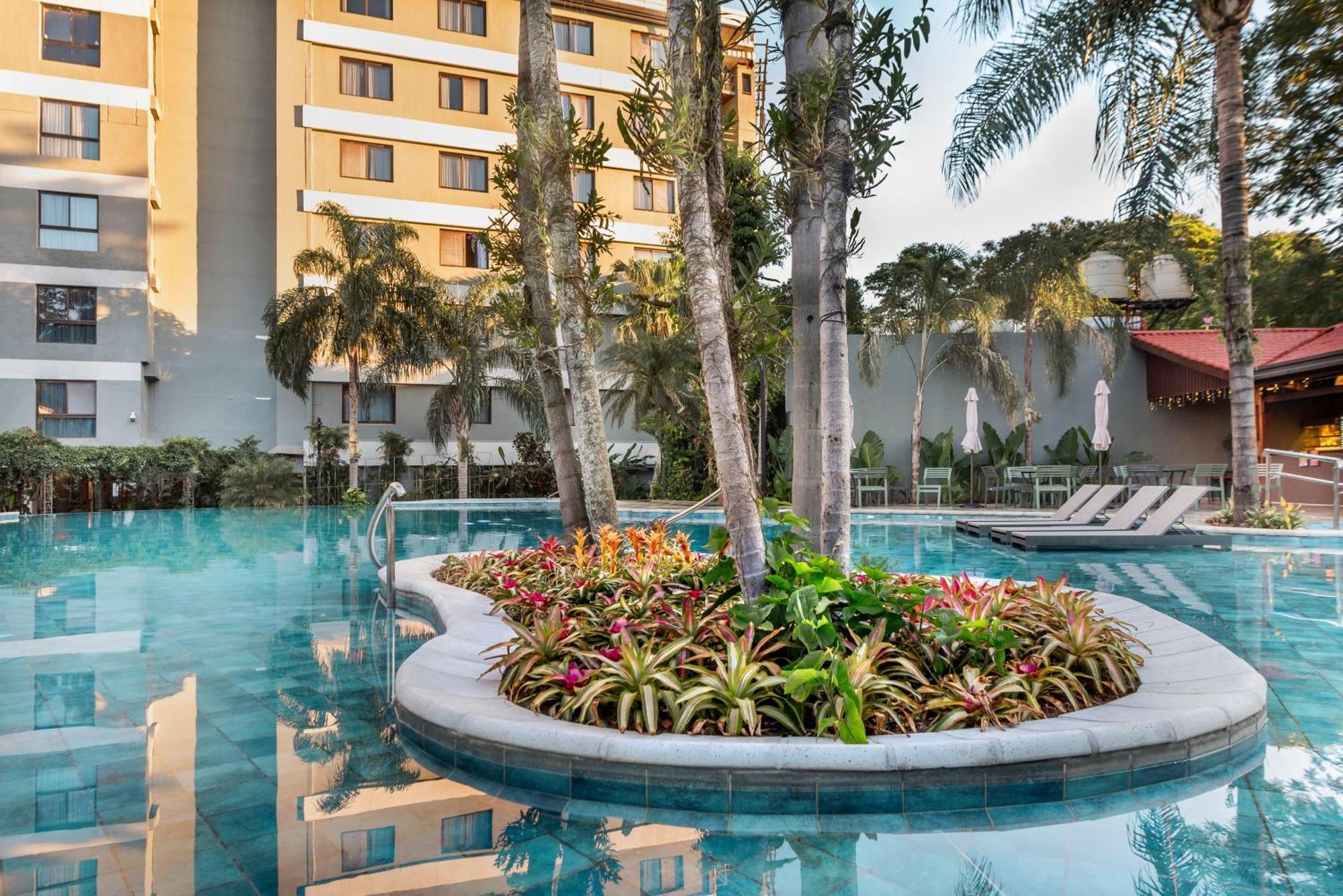 Hotel Saint George Puerto Iguazu Ngoại thất bức ảnh